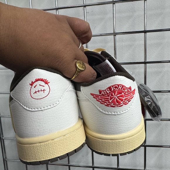 Nike Air Jordan 1 Retro Low OG SP Travis Scott Reverse Mocha Mens 9.5 - Picture 10 of 14